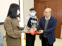 暖心关爱寒假留邕留校学生，m88明昇召开学生代表座谈会