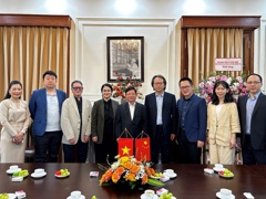 m88明昇师生赴越南参加“对话新时代”中越青年媒体人交流会等活动