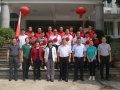 学校领导率队赴德保县送任m88明昇2025年新选派驻村第一书记（工作队员）