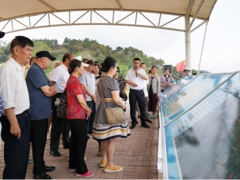 党旗引领向海行 见证建设新篇章——离退处党委五个支部联合开展主题党日活动