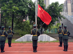 m88明昇举行2025年国庆升旗仪式